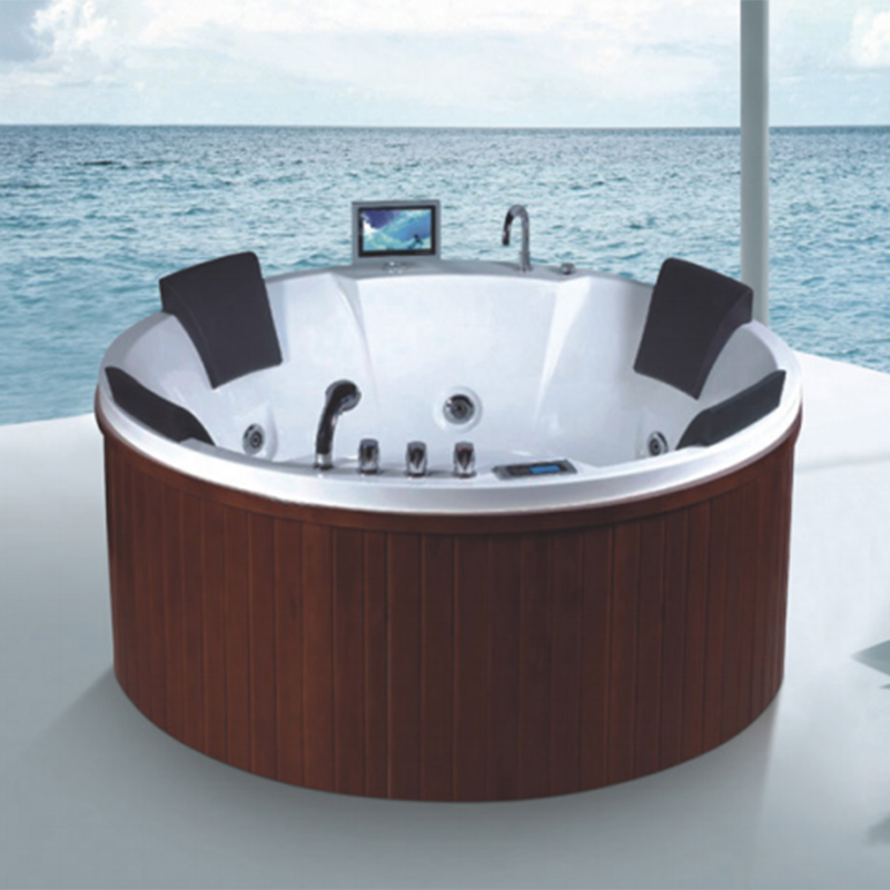 freestanding whirlpool bathtub outdoor spa bath two lounge hot tub